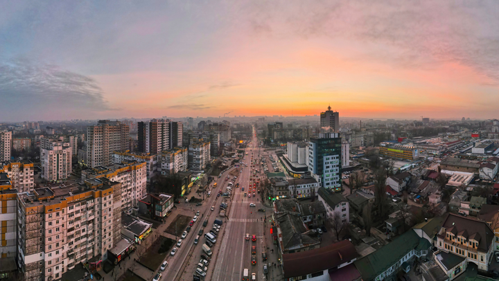 Nivelul de poluare a aerului în Chișinău depășește norma admisibilă. Recomandări pentru cetățeni