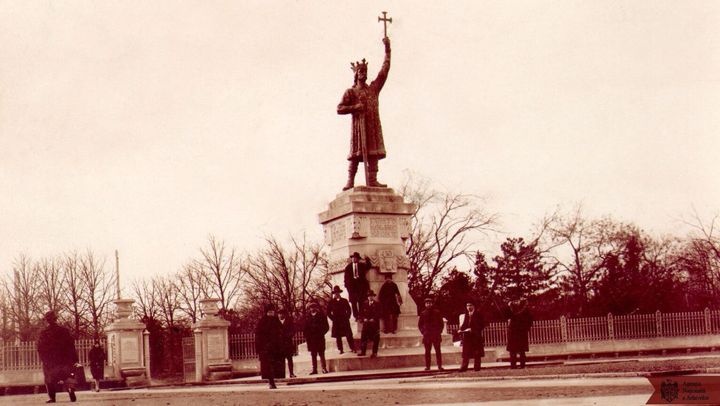 Se împlinesc 96 de ani de la inaugurarea monumentului lui Ștefan cel Mare și Sfânt din centrul capitalei