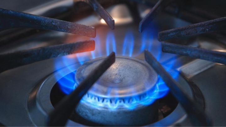 Începând cu ziua de azi, moldovenii vor achita mai puțin pentru gazele naturale
