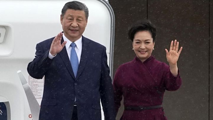 Președintele Xi Jinping și-a început turneul european, cu o primă oprire în Franța