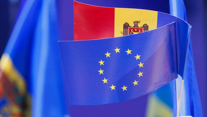 Referendumul republican privind aderarea țării la UE va avea loc pe 20 octombrie. Proiectul, votat în Parlament