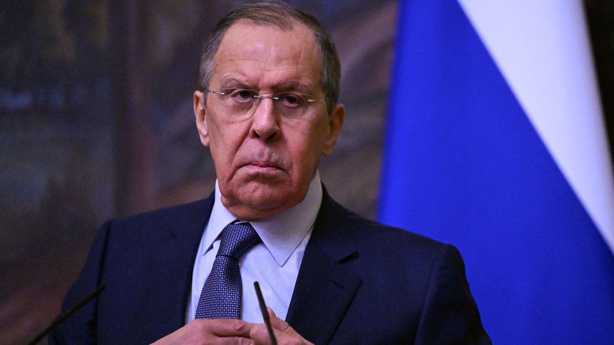 Lavrov: Rusia va trata prezenţa avioanelor F-16 în Ucraina drept o ameninţare nucleară