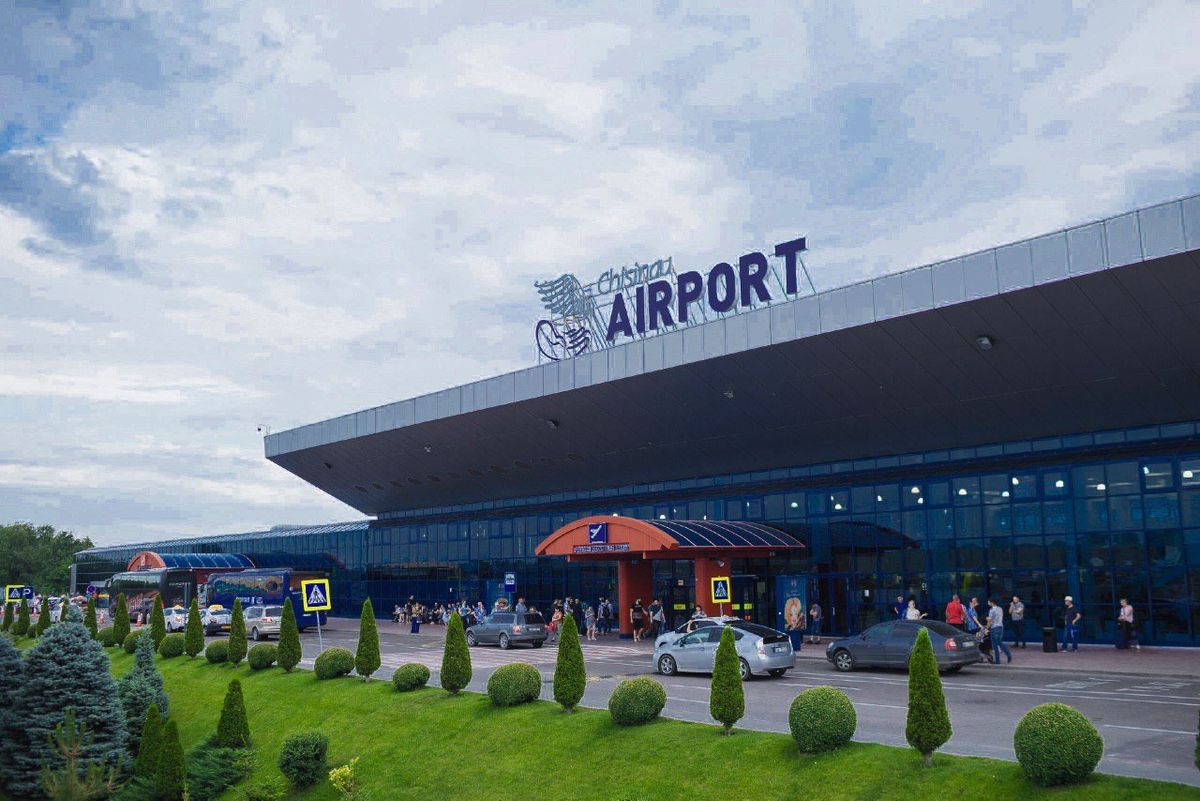 Aeroportul din Chișinău ar putea să aibă o parcare nouă. A fost anunțată licitație publică