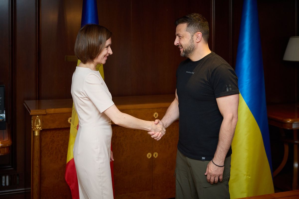 FOTO/ „Moldova este alături de Ucraina”. Sandu și Zelenski au discutat la Atena despre aderarea la UE