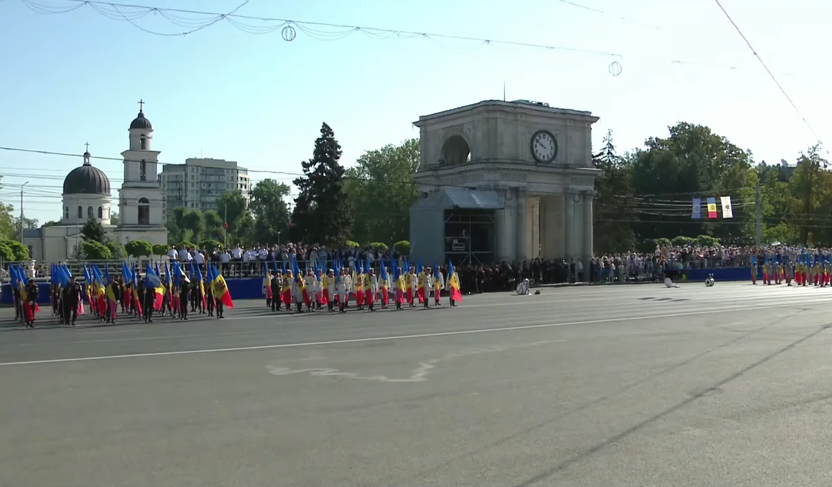 LIVE/ Ceremonia festivă cu ocazia celor 32 de ani de la proclamarea Independenței R. Moldova