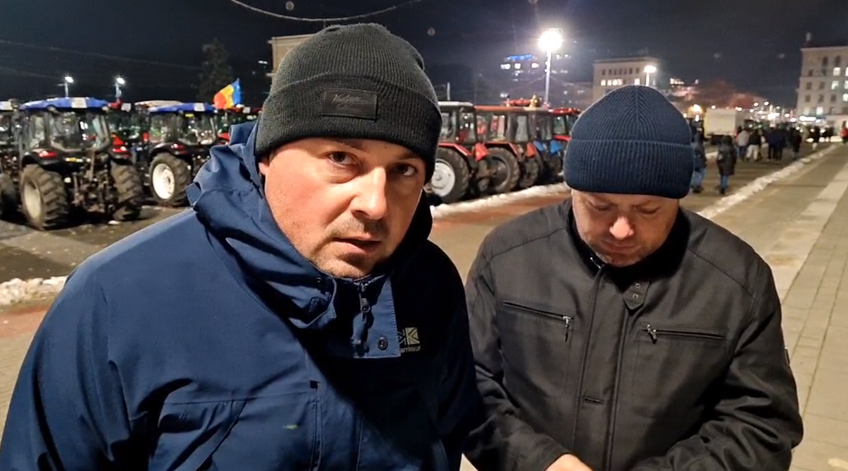 „Tractoarele nu pleacă din PMAN”. Agricultorii reiau luni protestele