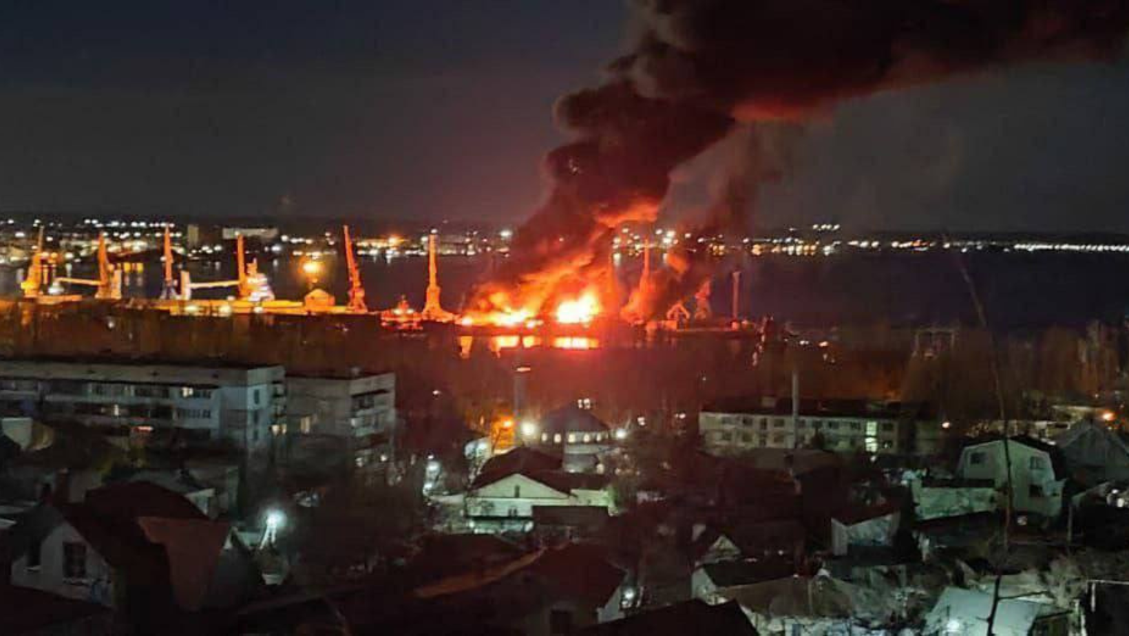 Ucraina anunță că a distrus nava flotei ruse în Marea Neagră „Novocerkassk”. Rusia confirmă lovitura