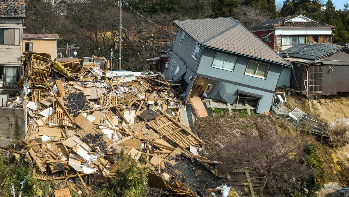 Cutremur în Japonia: Bilanțul victimelor a crescut la 55 de morți. Mai mulți oameni ar putea fi sub dărâmături