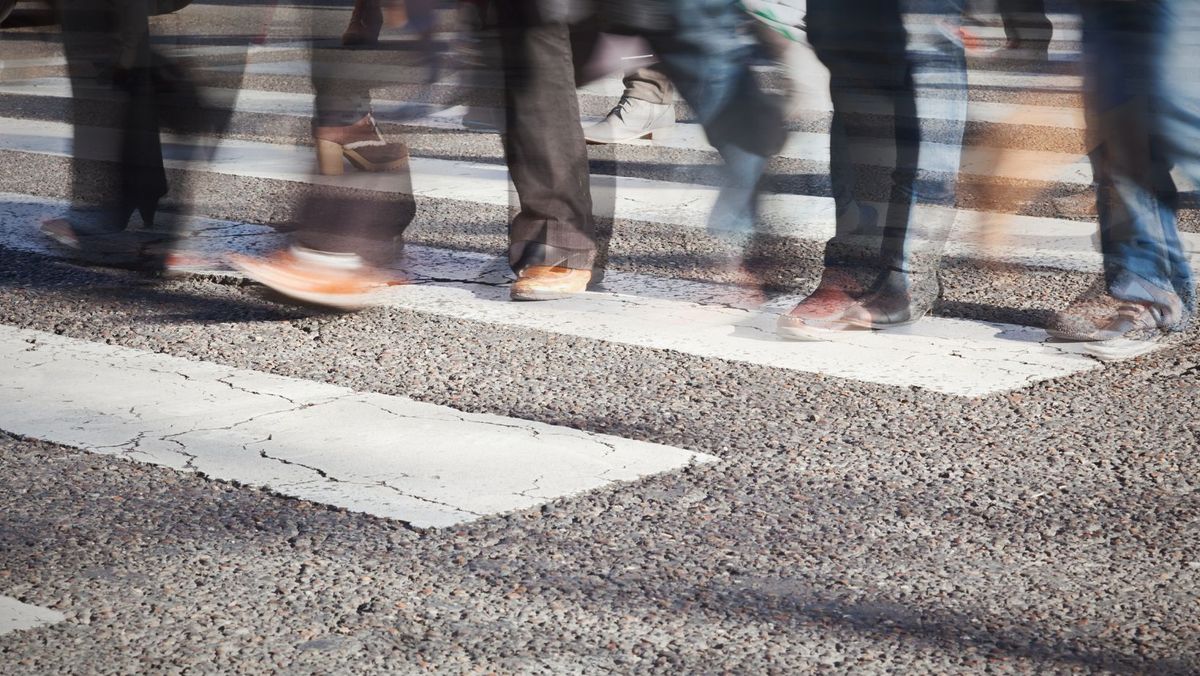Poliția lansează o campanie de prevenire a accidentelor rutiere. Ce amenzi riscă șoferii și pietonii