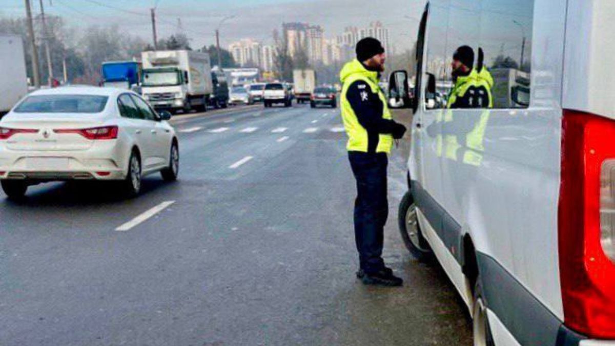 Săptămâna viitoare, Poliția va verifica condițiile în care sunt transportați călătorii în țară