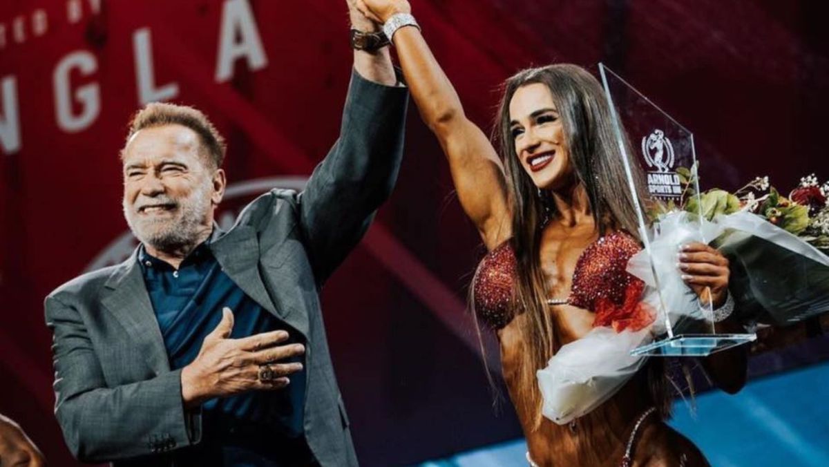 Moldoveanca Leo Ciobu a câștigat competiția „Arnold Classic”. Premiul, înmânat chiar de Schwarzenegger