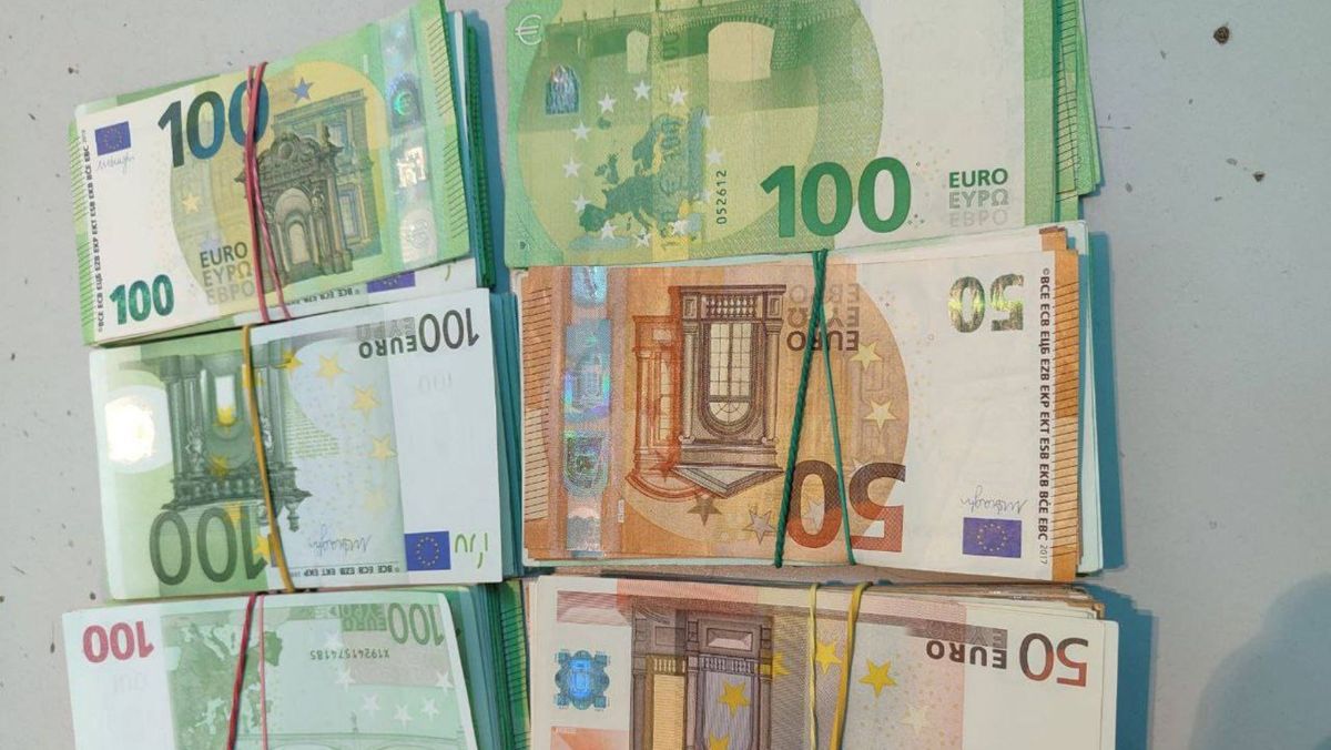 O moldoveancă a încercat să scoată din țară 26 de mii de euro, fără să-i declare