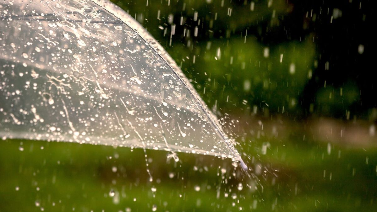 Ploi slabe pe întreg teritoriul țării. Ce temperaturi prognozează meteorologii pentru ziua de luni