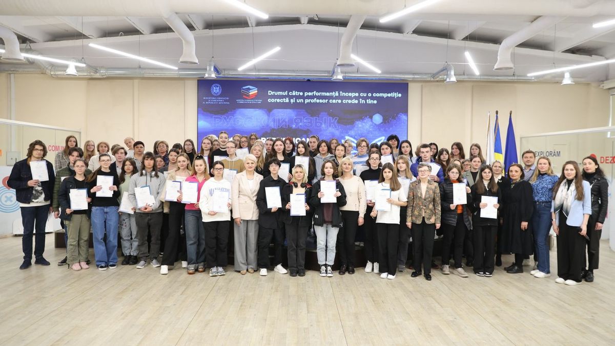 40 de elevi din țară, premiați în cadrul Olimpiadei republicane la limba și literatura rusă