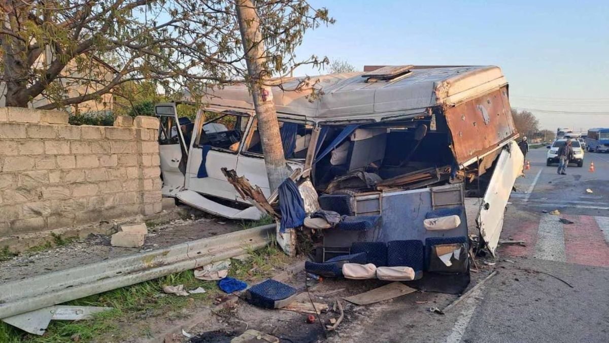 Accidentul de la Măgdăcești: Unul dintre pasageri rămâne în stare extrem de gravă