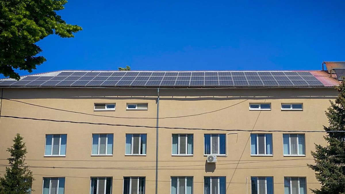Cinci spitale raionale din țară au fost dotate cu panouri fotovoltaice