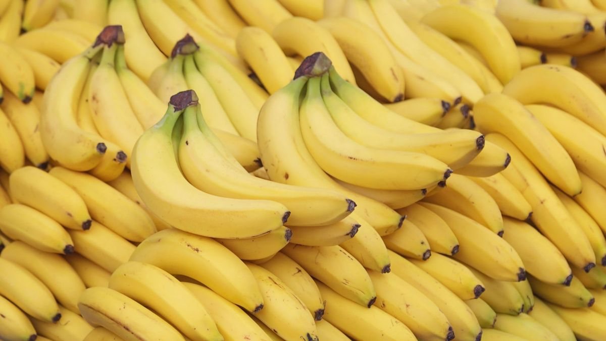 ANSA retrage de pe rafturile din magazine un lot de banane, cu exces de pesticide