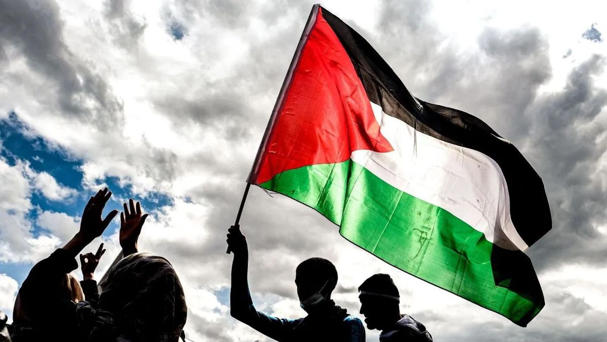 Norvegia, Irlanda și Spania recunosc independența statului palestinian. Israelul recheamă doi ambasadori