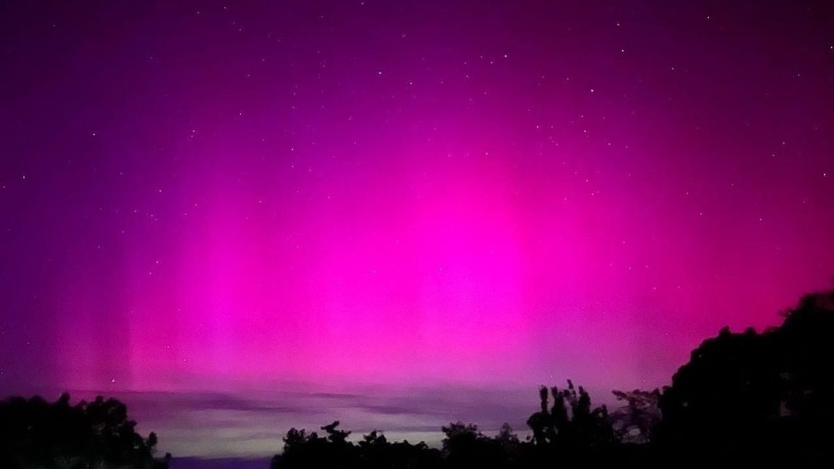 Cer de poveste! Aurora Boreală a fost observată noaptea trecută pe cerul din R. Moldova