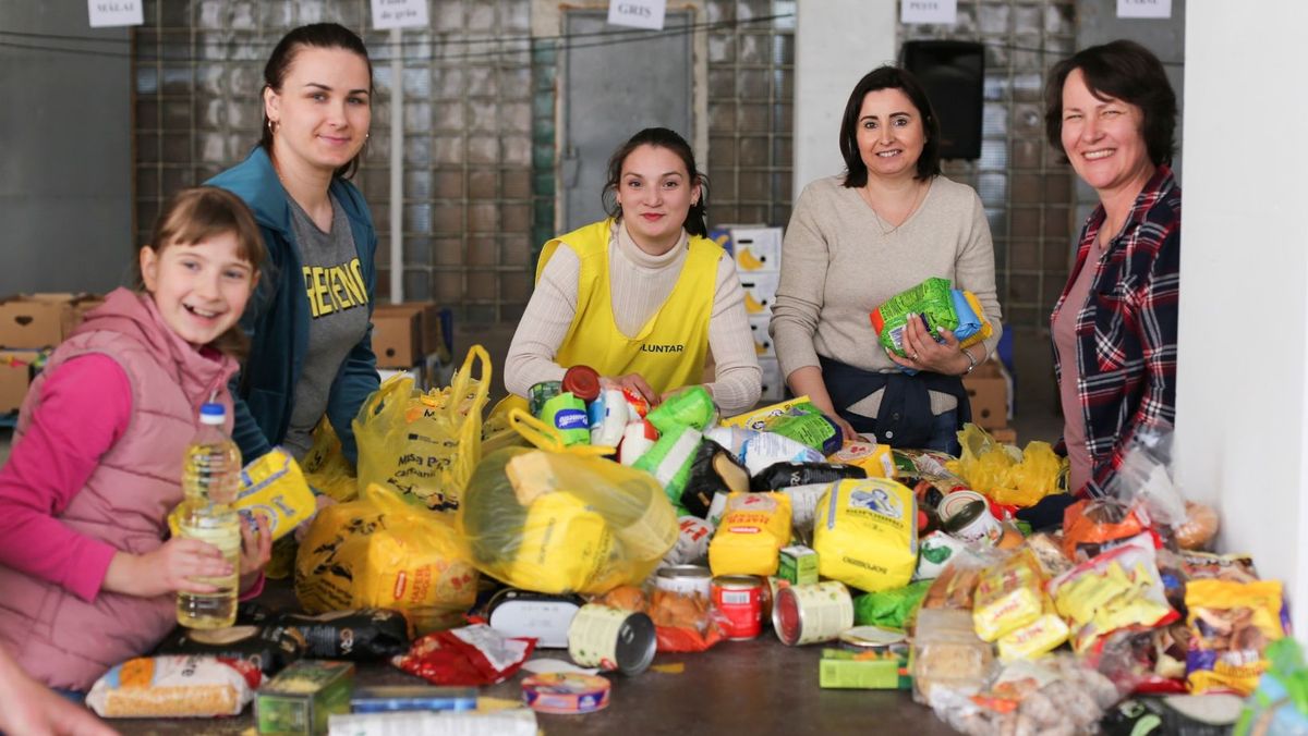 Dar din dar se face rai: Peste 57 de tone de produse au fost donate la colecta națională de alimente