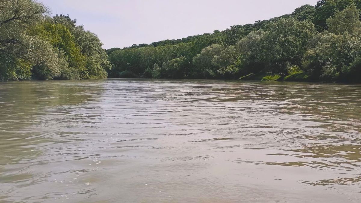 Meteorologii atenționează că nivelul apei în râuri ar putea crește cu până la 30 de centimetri
