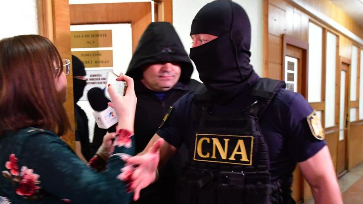 Șeful biroului Interpol Moldova, Viorel Țentiu, își va petrece următoarele 30 de zile în arest preventiv