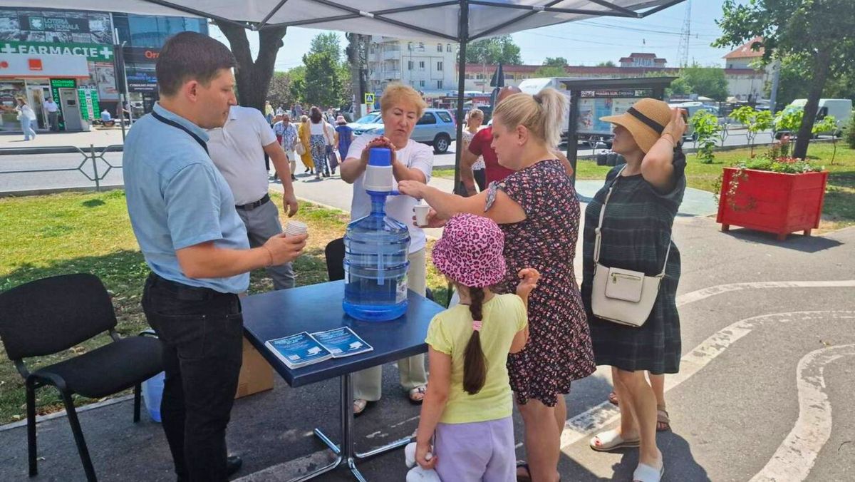 În Chișinău sunt instalate corturi de prim ajutor în scopul combaterii efectelor cauzate de caniculă