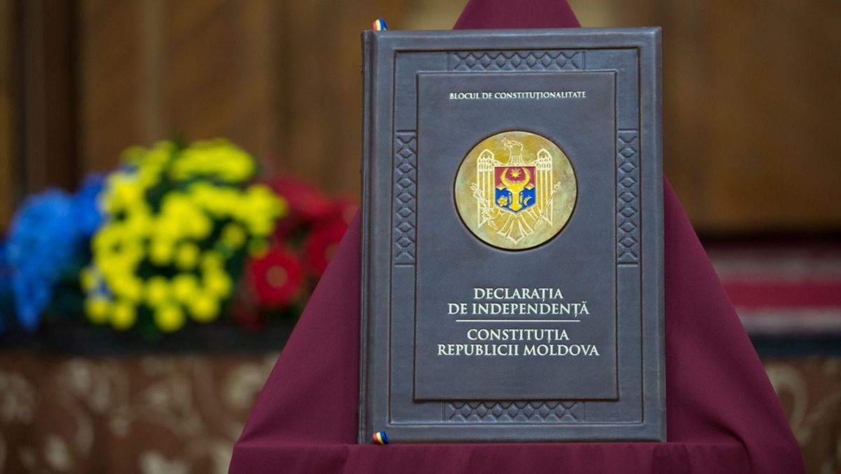 30 de ani de la adoptarea Constituției R. Moldova:  Parlamentul se reunește în ședință solemnă