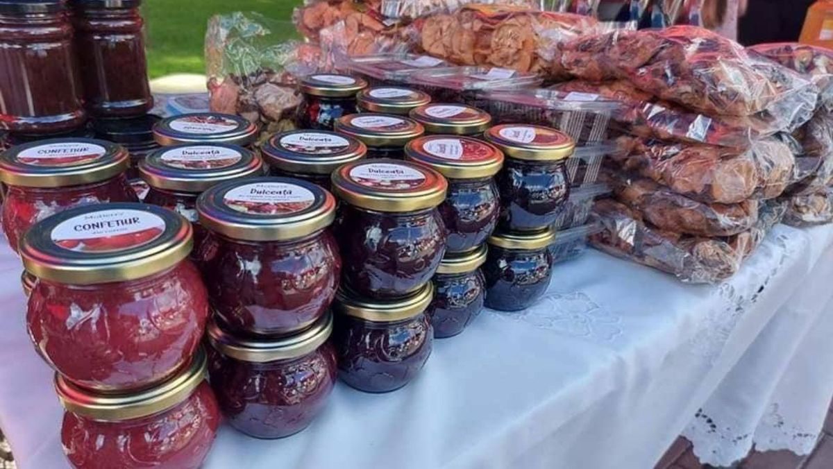 Fructe, legume, cașcaval și dulceață. Chișinăuienii sunt așteptați la târguri cu produse autohtone