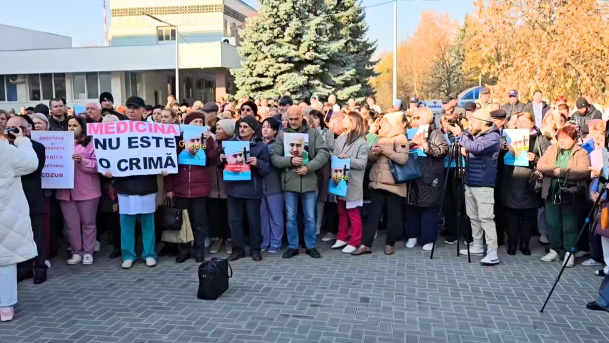 „Medicina nu este o crimă”.  Protest în susținerea medicului din Bălți, condamnat pentru malpraxis