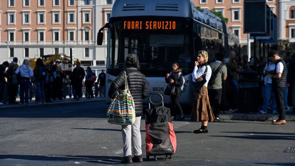 Grevă în transportul public din Italia. Activitatea autobuzelor, metrourilor și tramvaielor, dată peste cap