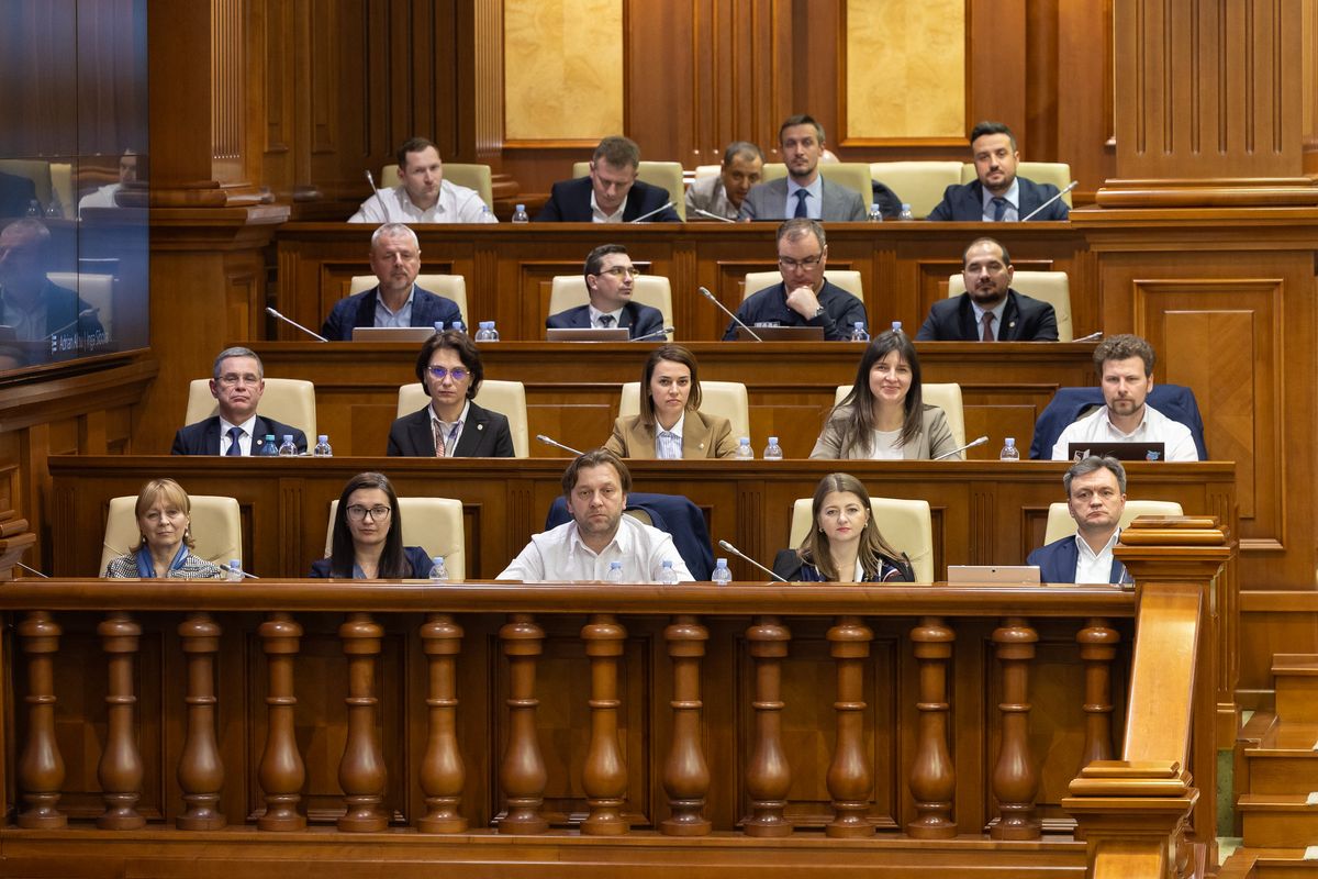 Moțiunea de cenzură împotriva Guvernului Recean a picat și de această dată