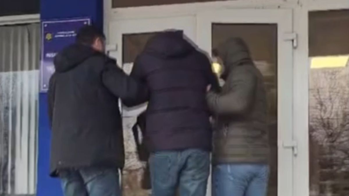 Un bărbat, condamnat anterior în dosarul „furtul miliardului” și anunțat în căutare, a fost reținut de polițiști