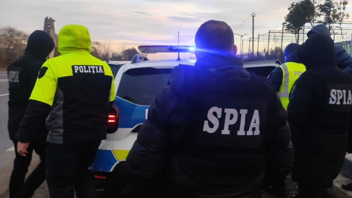 Șapte polițiști din Călărași și Strășeni sunt cercetați penal pentru că ar fi cerut mită de la șoferi