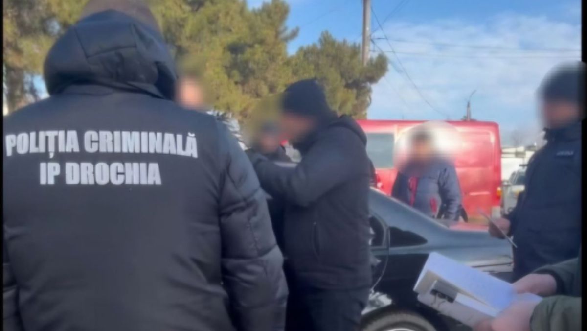 VIDEO/ Un bărbat de 64 de ani din Drochia a fost bătut și exploatat prin muncă de un tânăr de 36 de ani