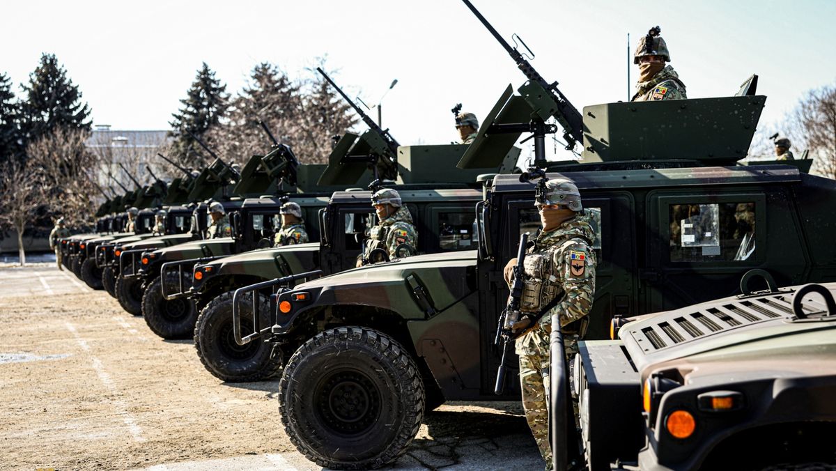 FOTO/ Armata Națională a primit un lot de tehnică militară din partea SUA