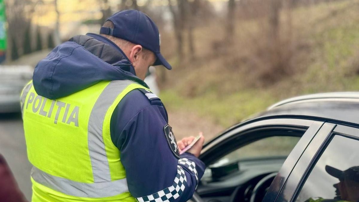 Peste cinci mii de încălcări rutiere, fixate în weekend: 57 de șoferi au fost prinși în stare de ebrietate la volan