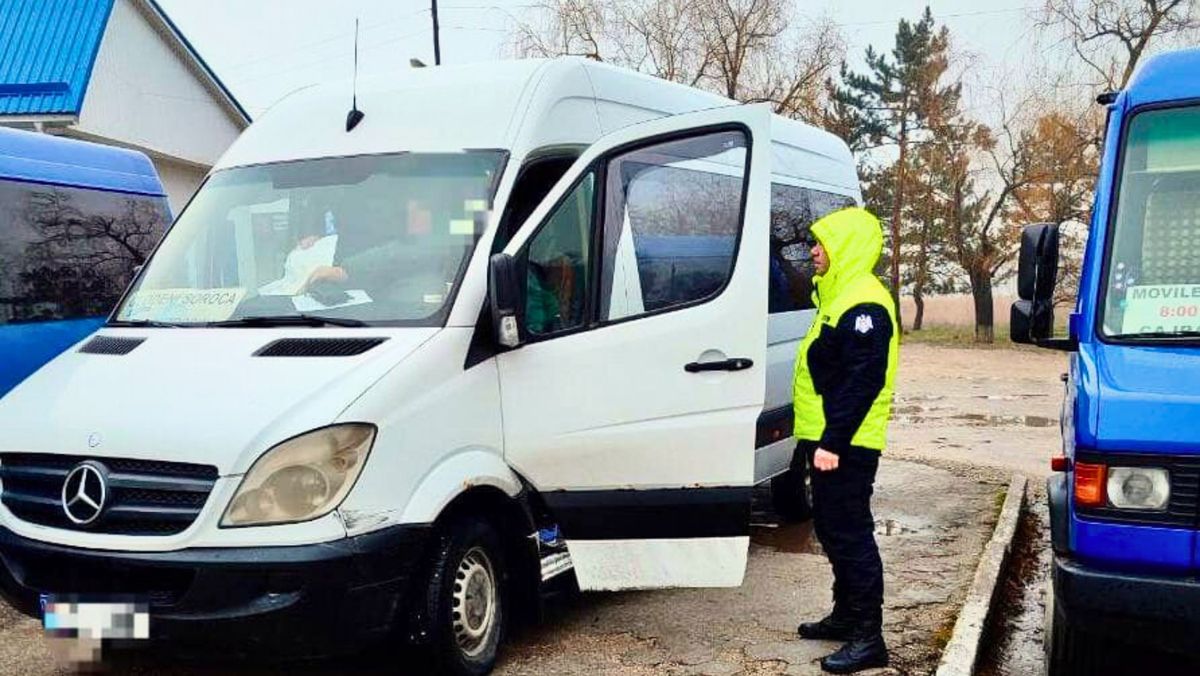 Operațiunea „Autobuz”. Polițiștii vor verifica vehiculele care transportă pasageri