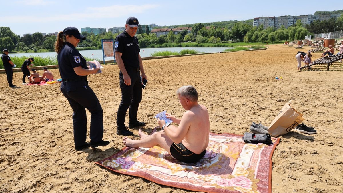Doar 19 lacuri din țară sunt amenajate cu stații de salvare. Recomandări pentru cetățenii care merg la scăldat
