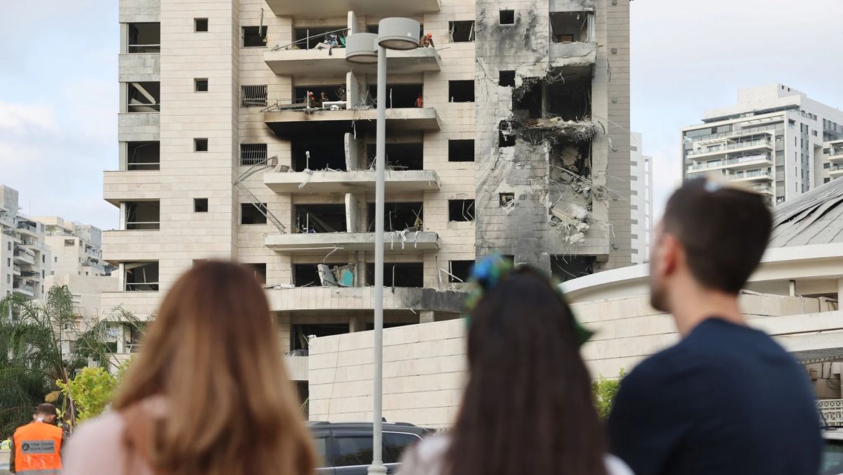 Noi atacuri cu rachete între Iran și Israel: Tel Avivul raportează cel puțin cinci morți și peste 90 de răniți