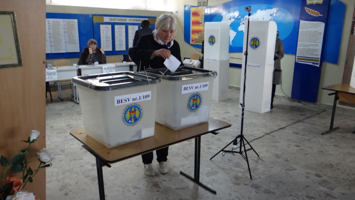SONDAJ: Patru forțe politice ar ajunge în viitorul Legislativ dacă duminică ar avea loc alegeri