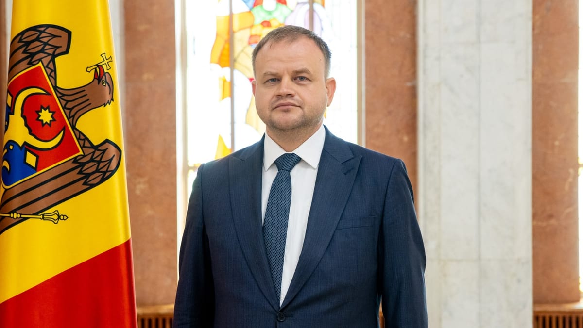 Roman Roșca a fost numit oficial în funcția de viceprim-ministru pentru Reintegrare