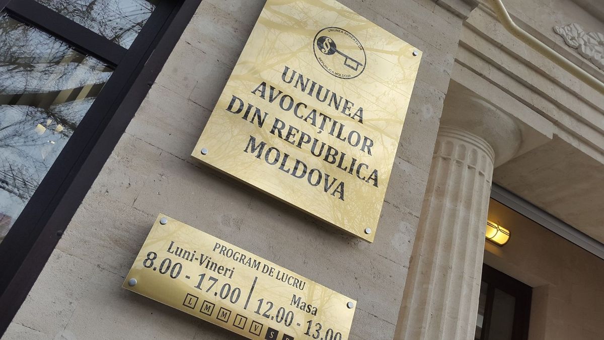 Ședința de la Ministerul Justiției nu a dat roade. Avocații din R. Moldova intră astăzi în grevă generală