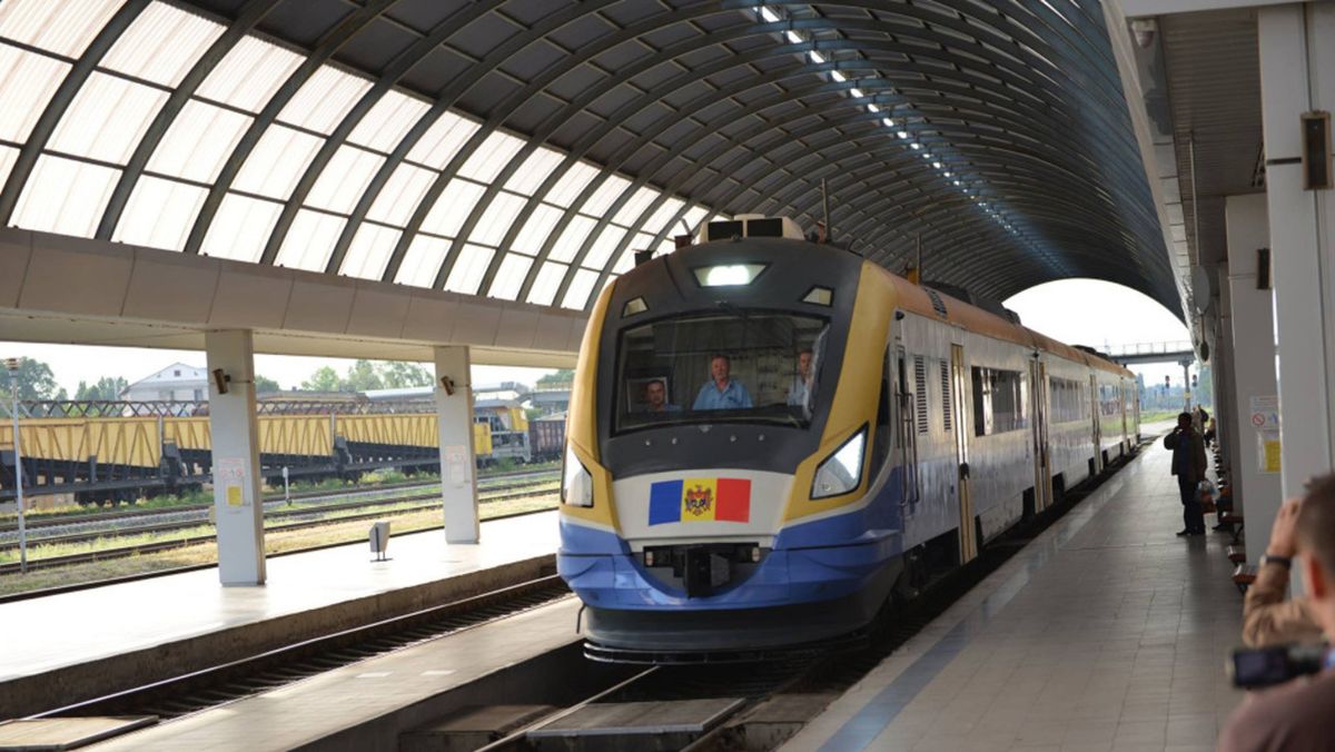 Lucrările la linia de cale ferată care unește orașele Iași și Ungheni vor începe vara viitoare. Precizările MIDR