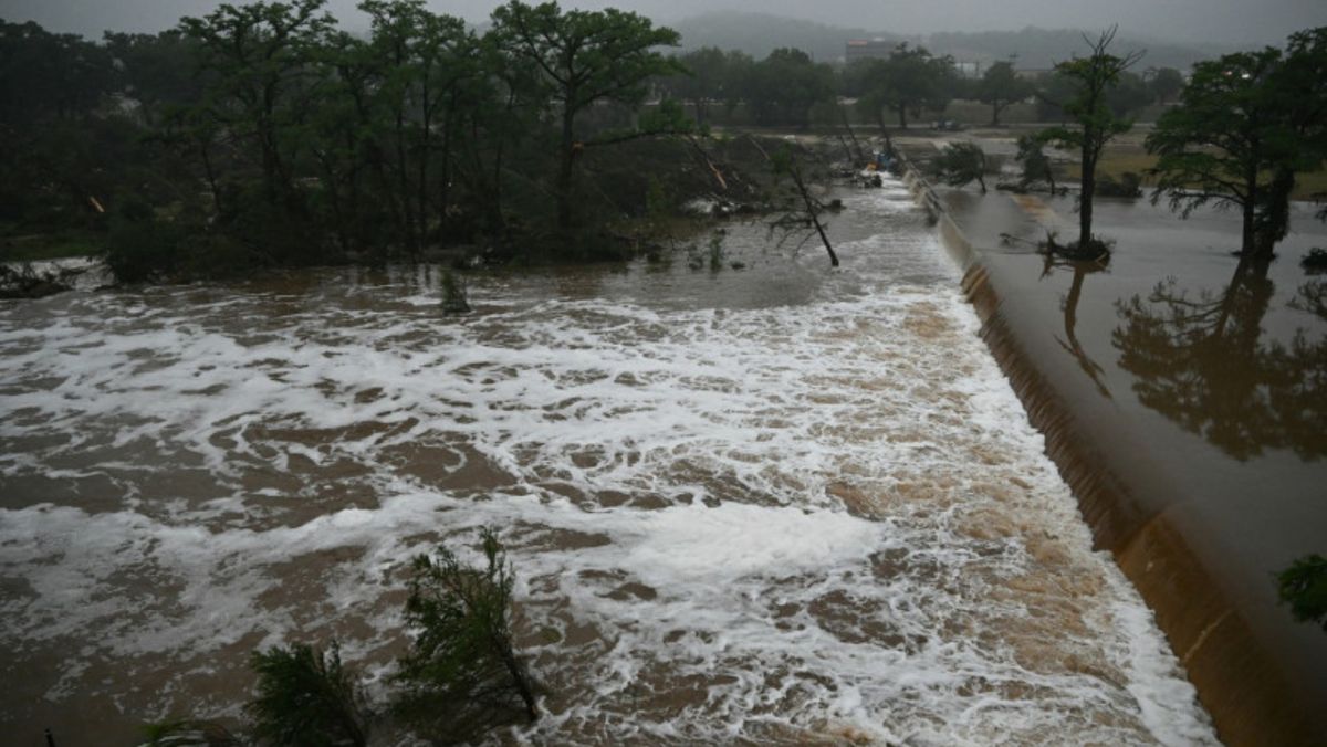 Bilanțul dezastrului din Texas a ajuns la 81 de morți, printre care 28 de copii. Operațiunile de salvare continuă