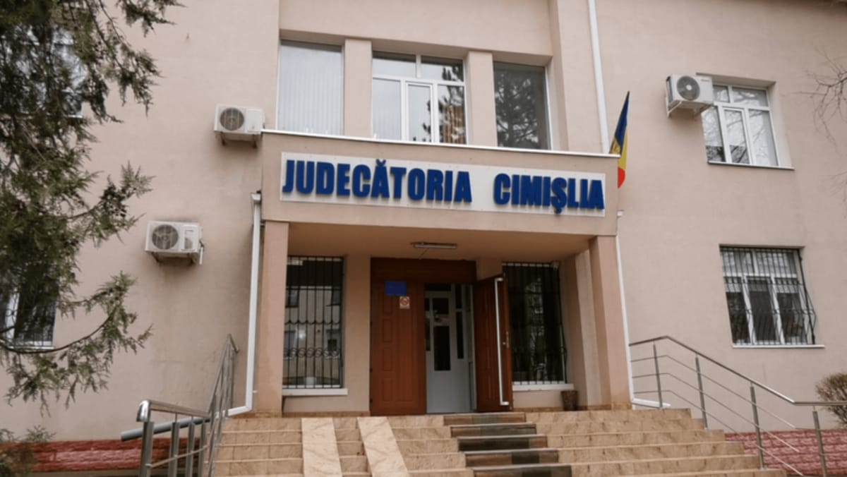 Un deținut a evadat de la Judecătoria Cimișlia: Este cercetat pentru agresiuni sexuale