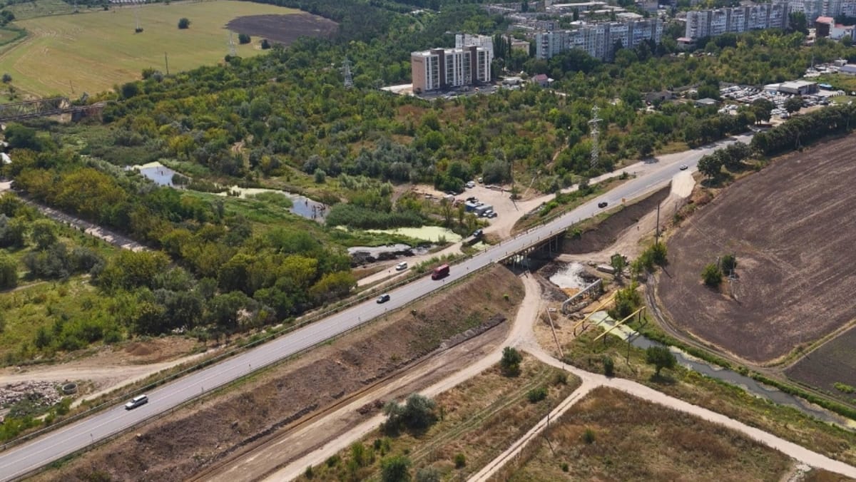 Un alt pod de pe centura municipiului Bălți urmează să intre în reparație. Autoritățile amenajează un drum de ocolire