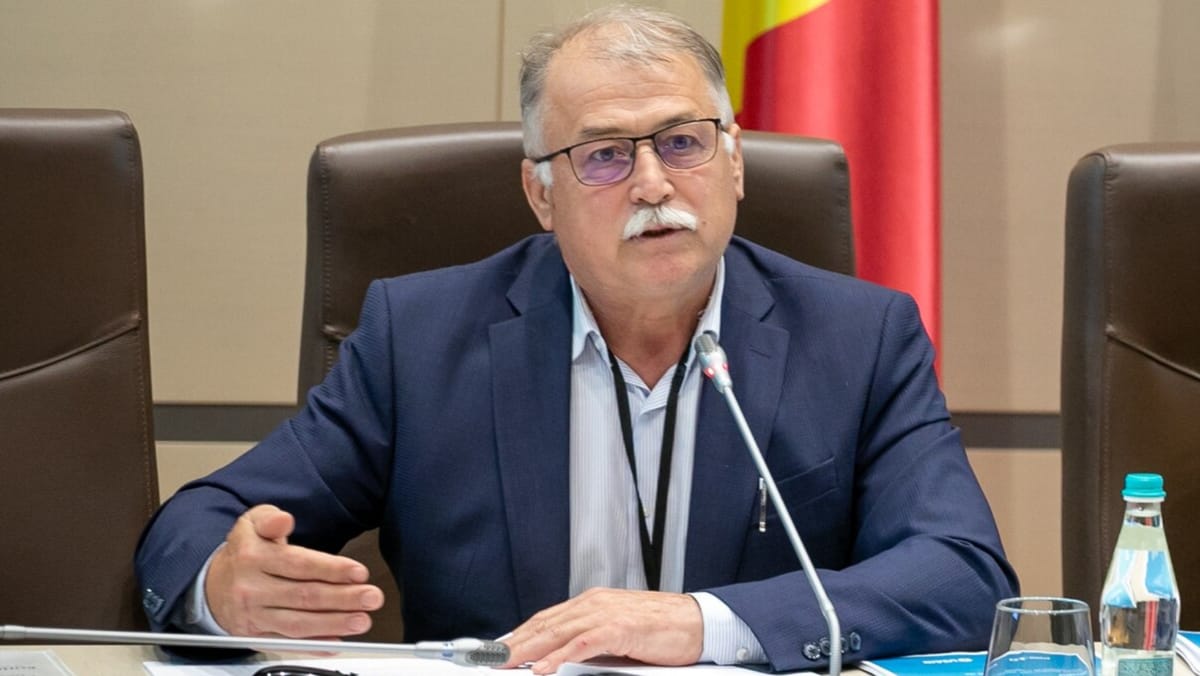 Ion Creangă, acuzat de trădare de patrie, nu va mai fi monitorizat electronic. Ședința de judecată - amânată pentru luna octombrie