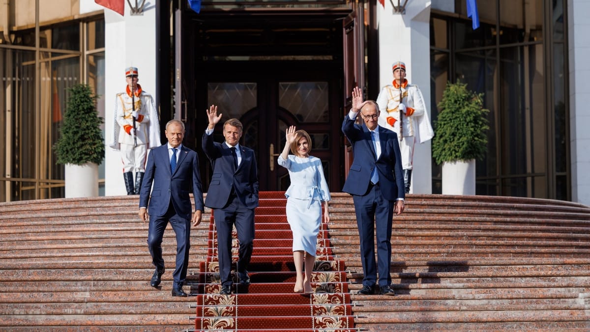 VIDEO/ Emmanuel Macron, Friedrich Merz și Donald Tusk, în vizită la Chișinău de Ziua Independenței
