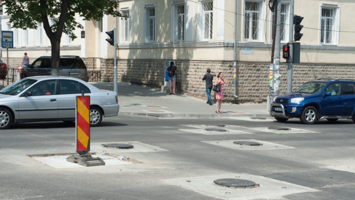 Trafic parțial suspendat pe o stradă din capitală. Măsura este aplicată până pe 4 septembrie